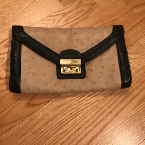 Aldo cross over clutch - Picture 3 of 8